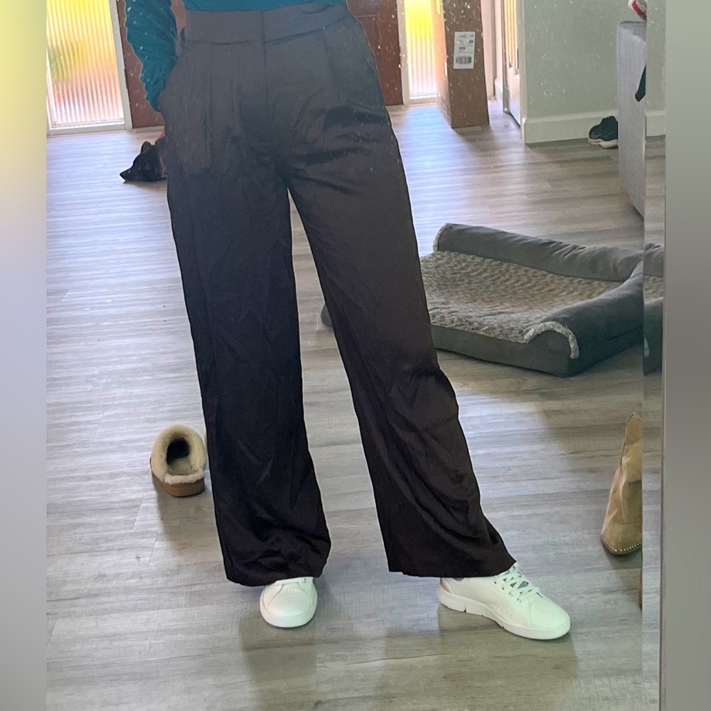 Small Abercrombie satin pants